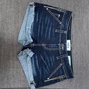 Daytrip Lynx jean shorts